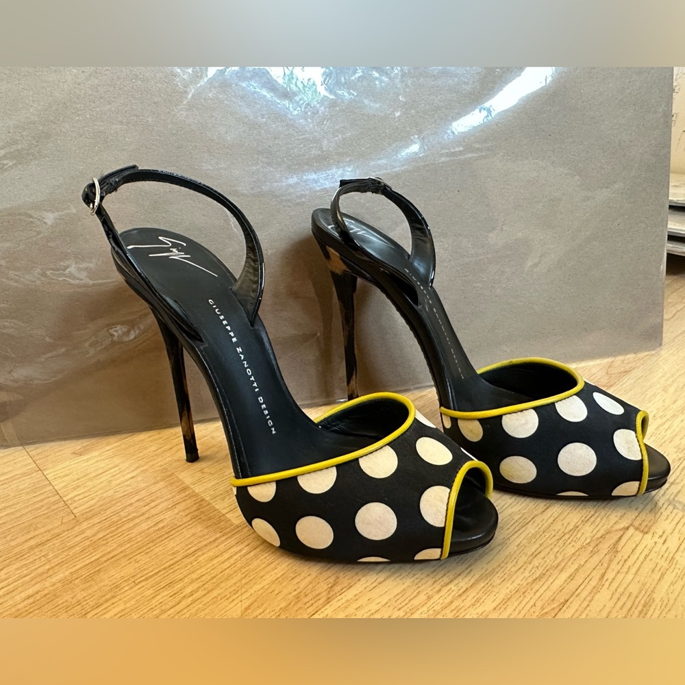 Giuseppe Zanotti size 37 heeled sandals